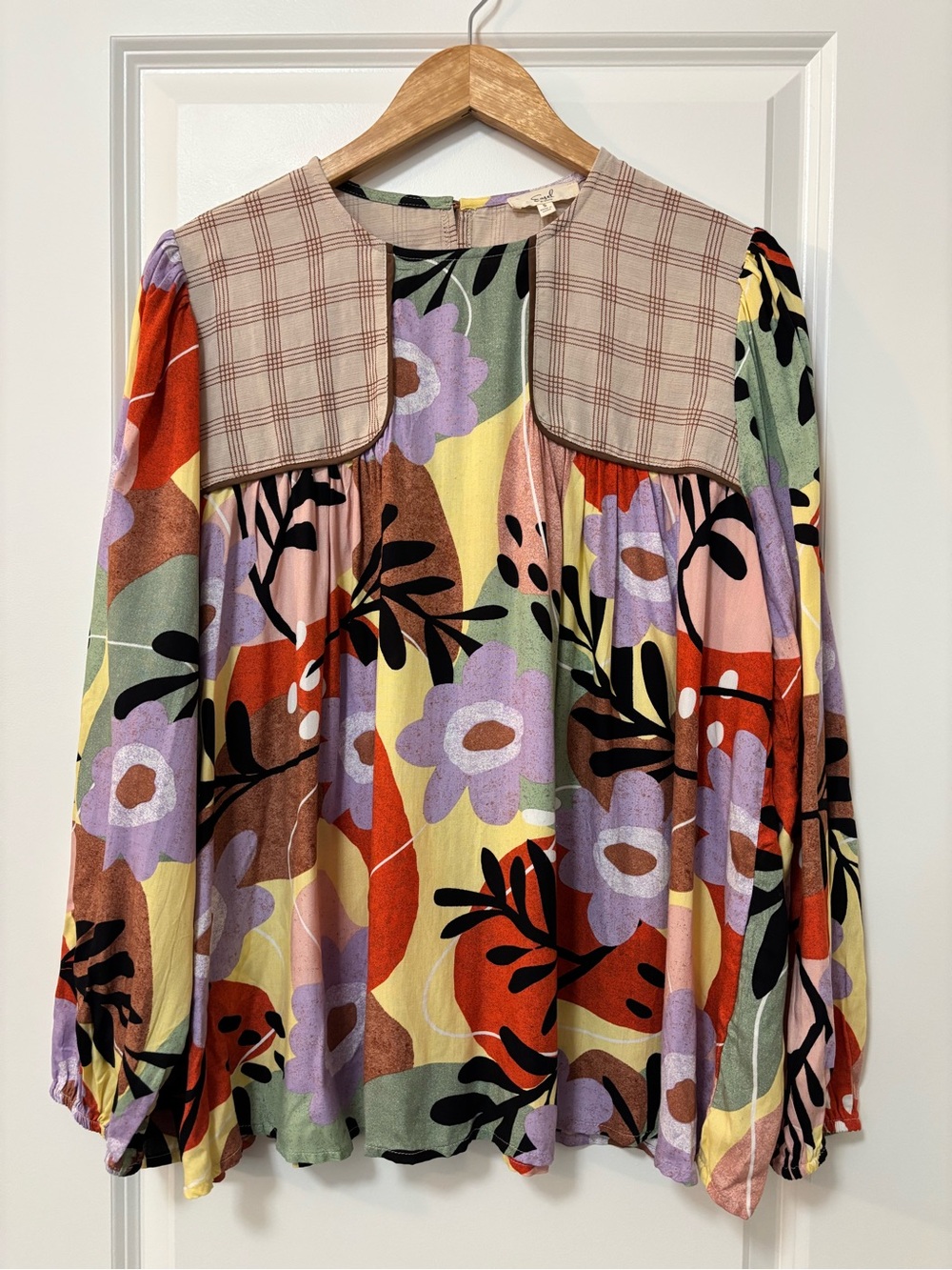 Easel Multicolor Floral Boho Retro Long-Sleeve Peasant Top, Size S